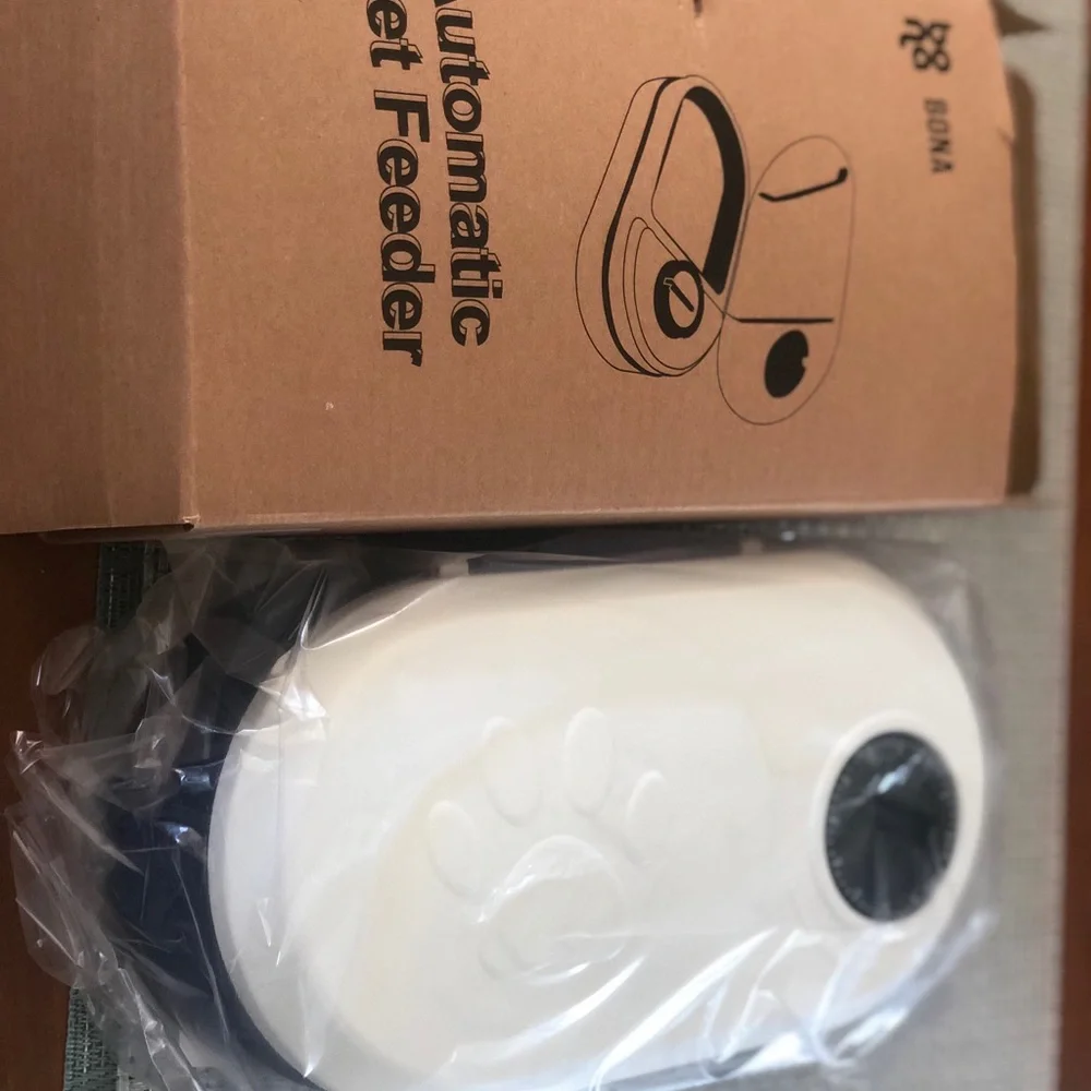 Bona Automatic Dog Feeder